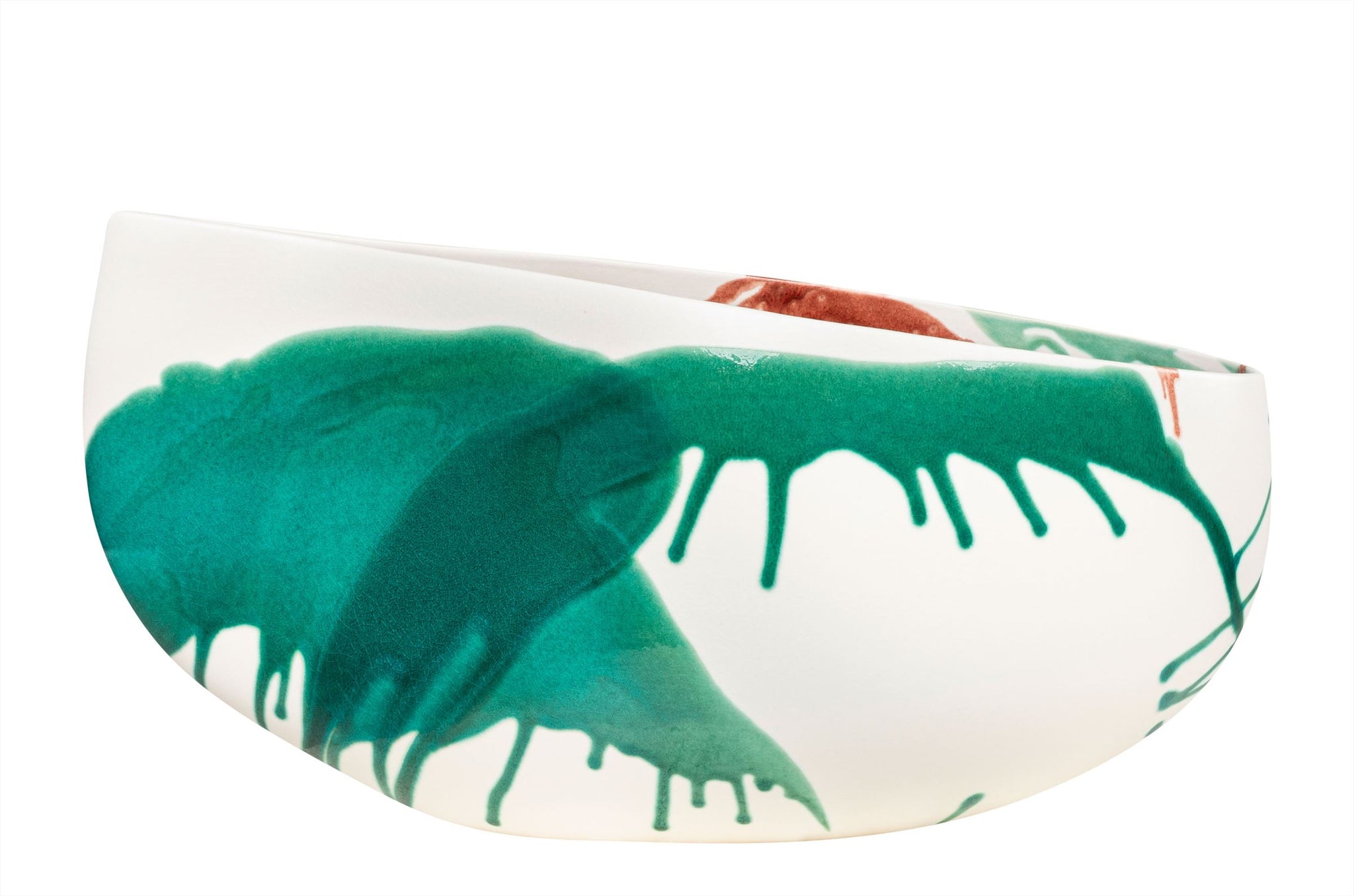 Aardewerken schaal Drop met handgeschilderde freestyle-kleuren.