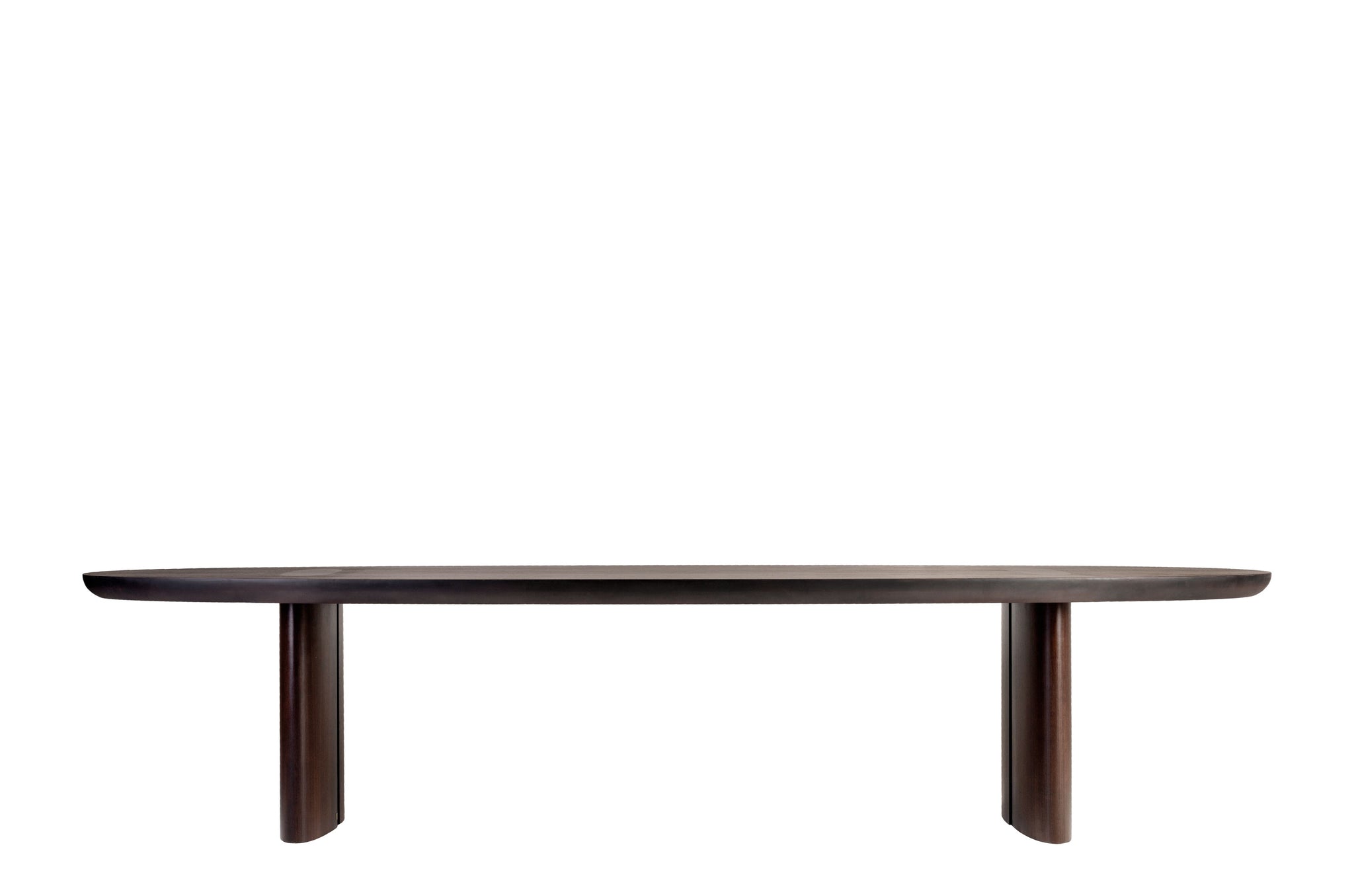 Extra lange eettafel Durban met massieve poten