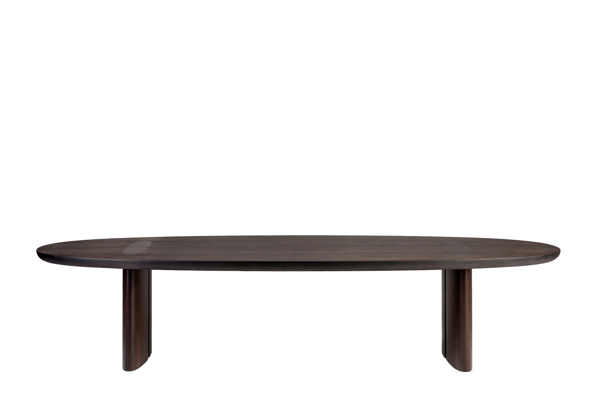 Detail van smoked eucalyptus fineer met natuurlijke nerfstructuur