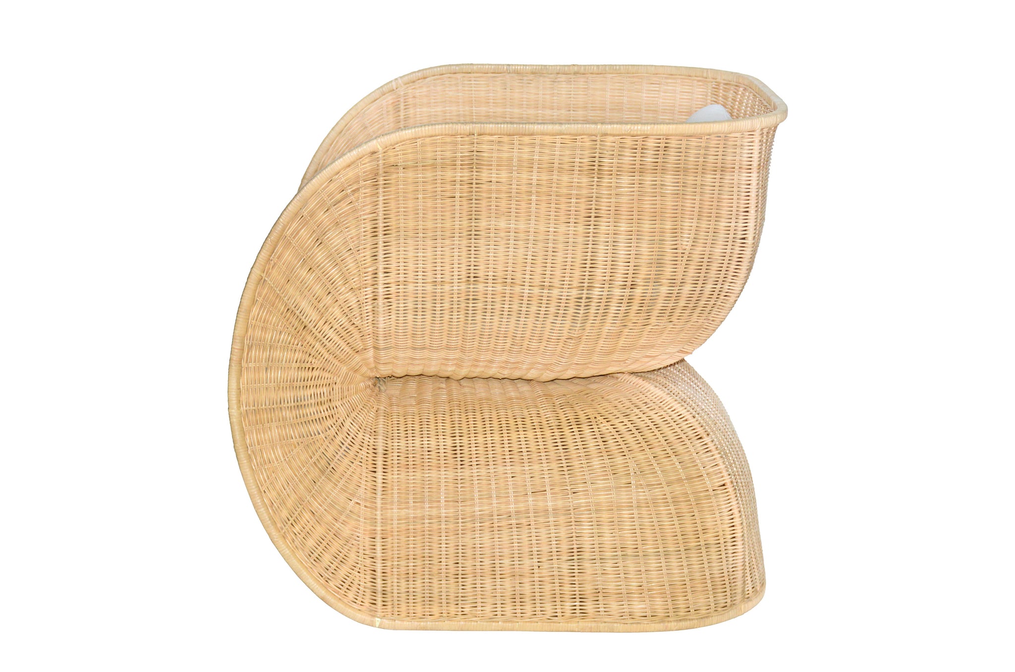 Fauteuil Fole met golvende lijnen en natuurlijk rattan vlechtwerk