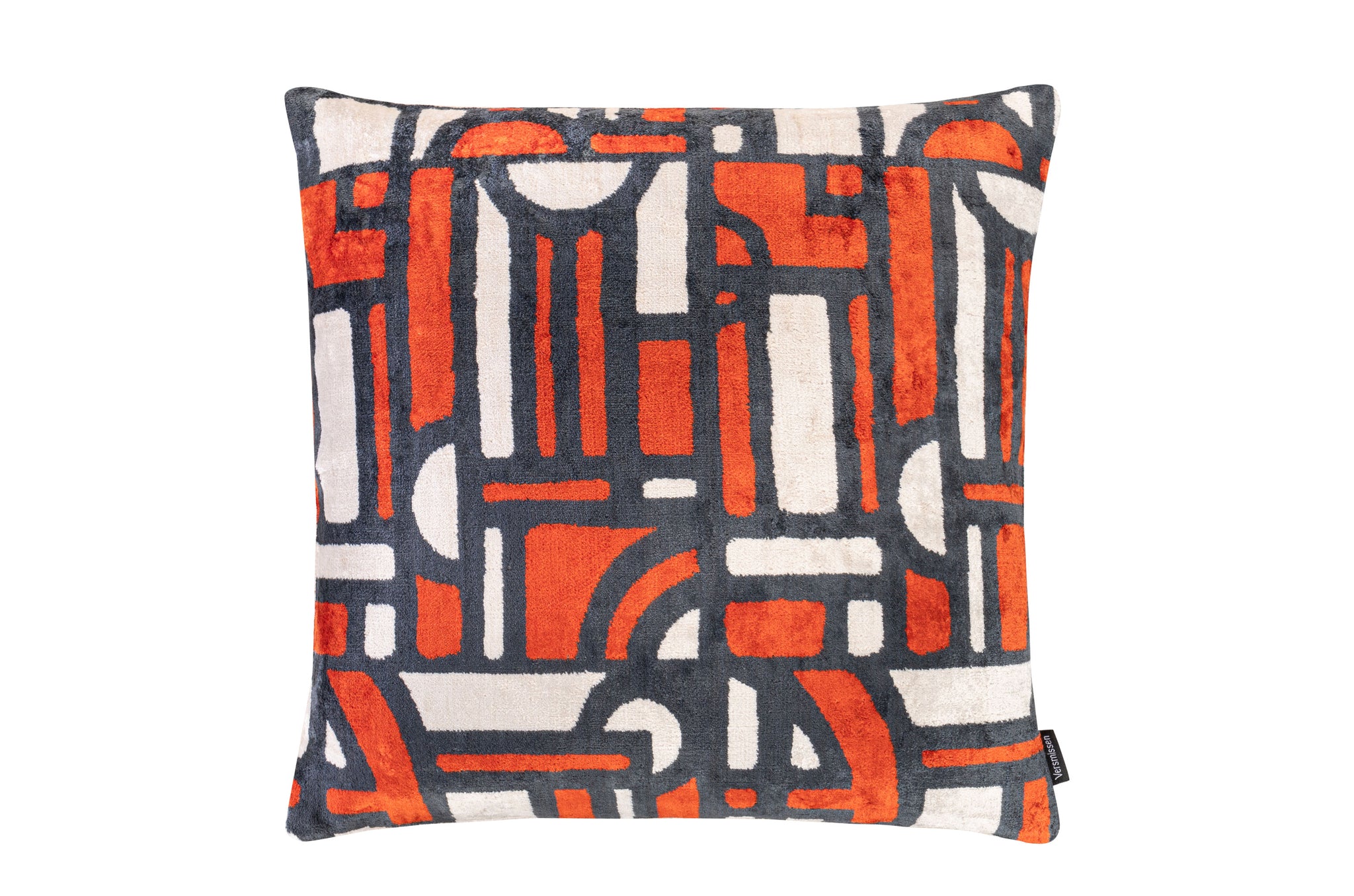 Decoratief kussen met grafisch Art Deco-patroon in warme tinten.