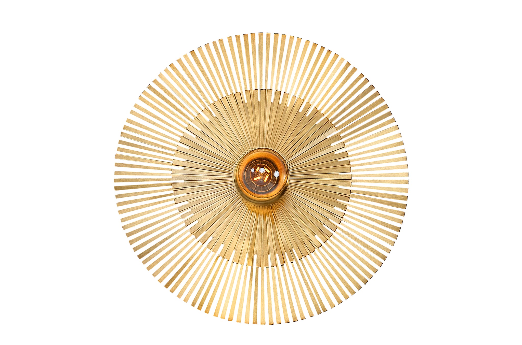 Design wandlamp van geborsteld messing met grafische vorm – Lafayette