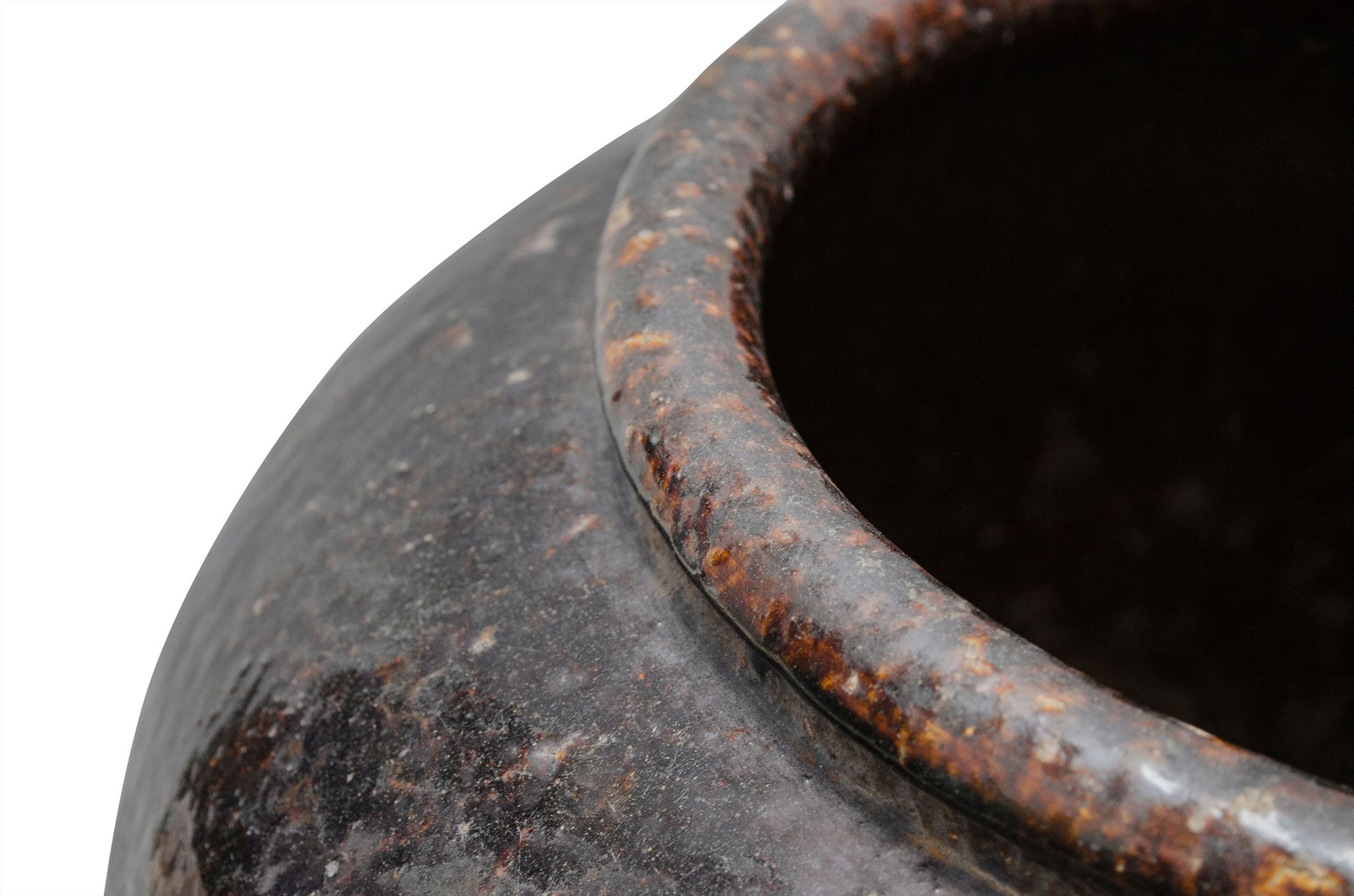 Detail van antieke plantenpot Jiangsu met onregelmatige textuur