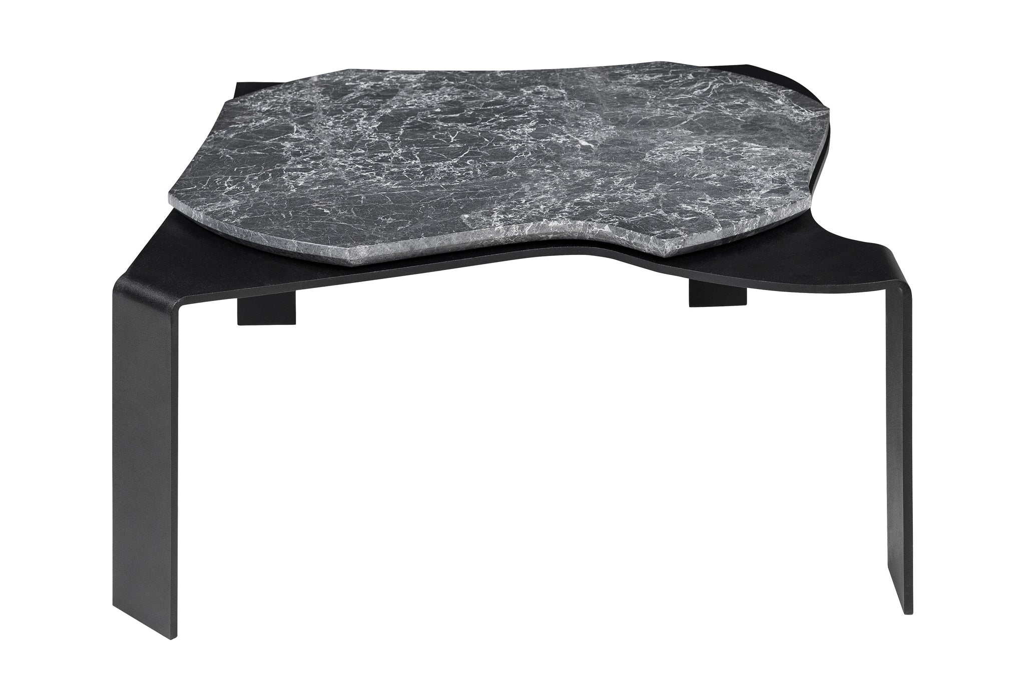 Design salontafel met organisch grijs marmer en zwarte poten