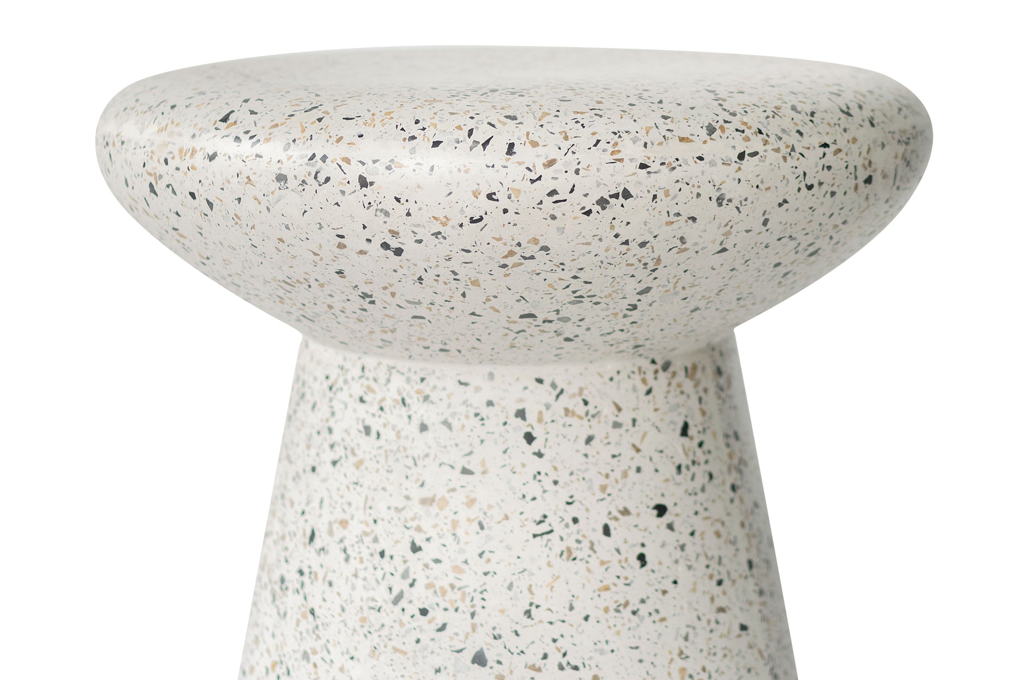 Witte terrazzo bijzettafel Mush – modern en tijdloos design.