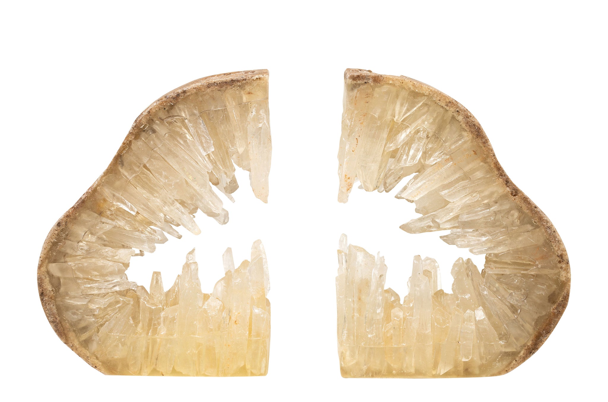 Set van twee kwarts boeksteunen met zichtbare kristalstructuur.