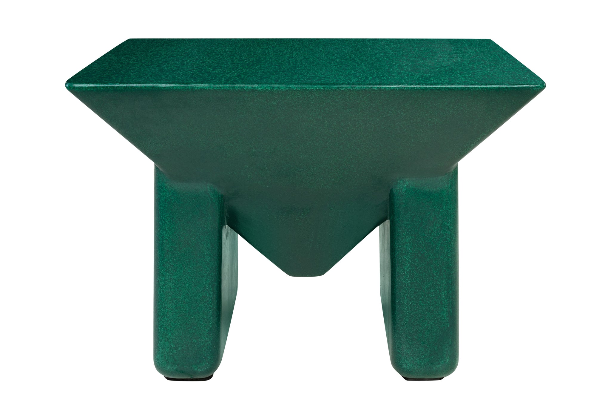 Compacte Racing Green design salontafel Prism van versterkt betonmateriaal