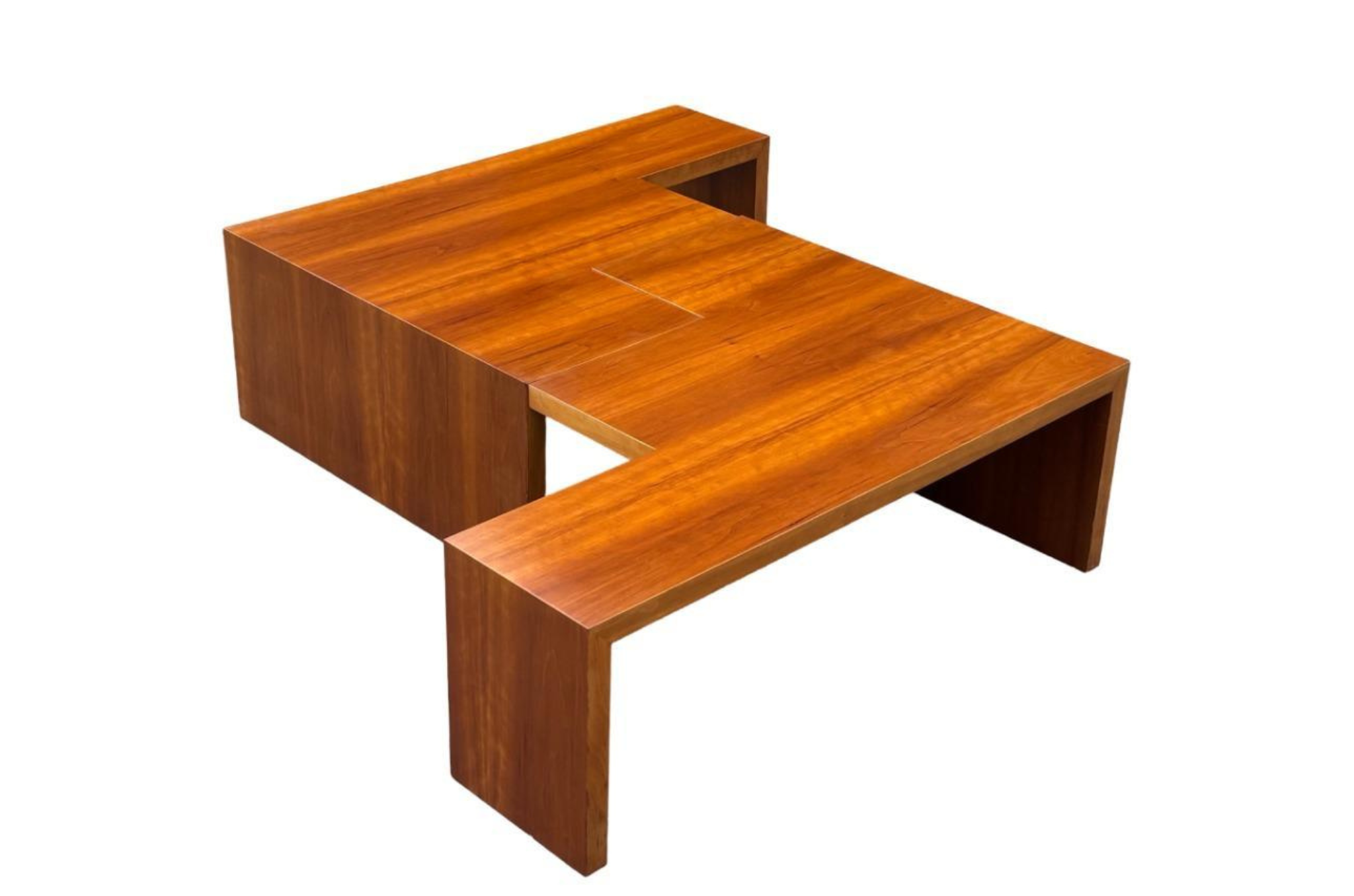 Detail van houten blad van vintage Leolux salontafel