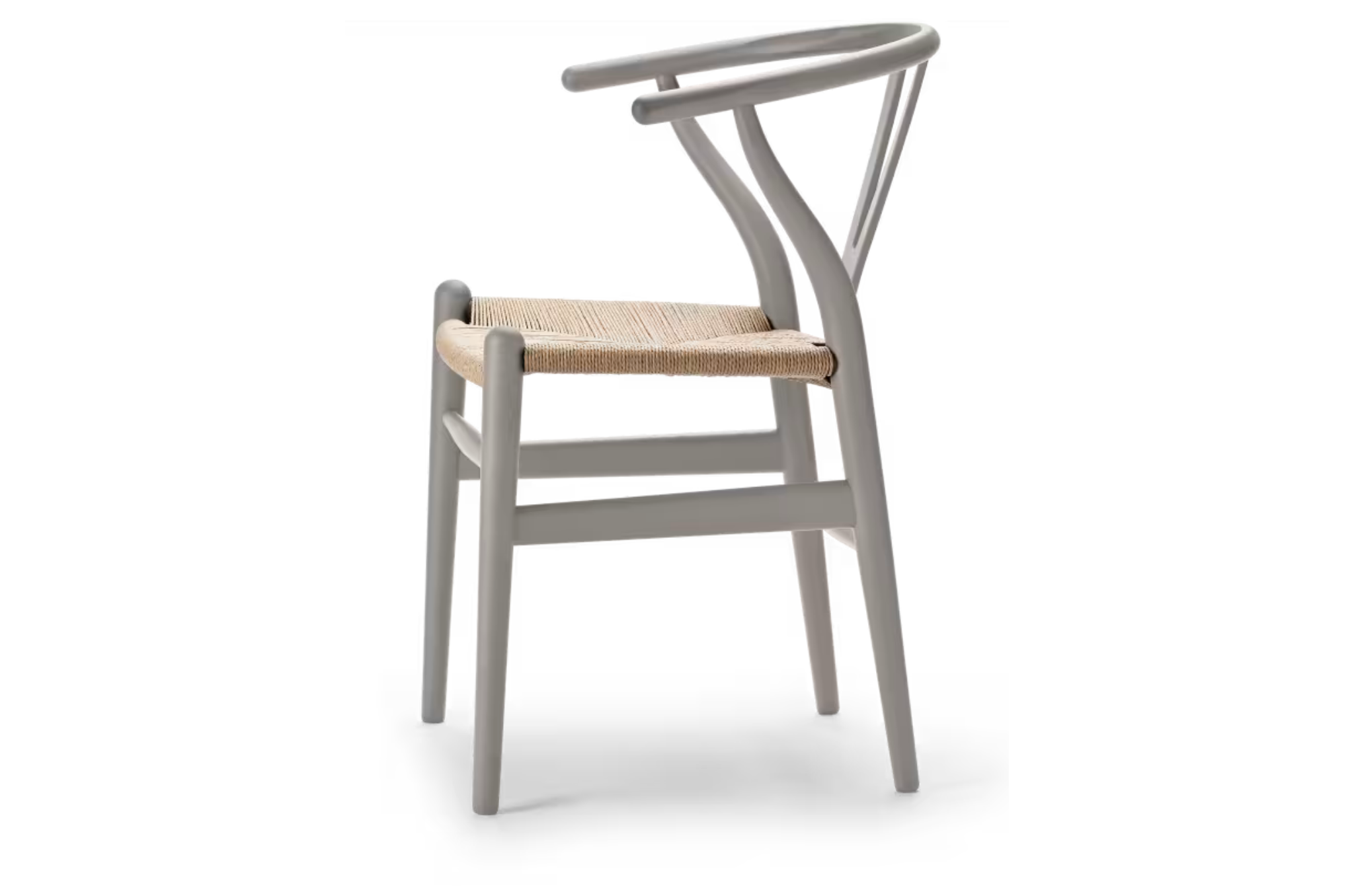 Zijaanzicht van CH24 Wishbone stoel in Soft Silver Gray