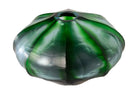Decoratieve vaas van massief gekleurd glas in groene en heldere tinten, met handgeslepen details.