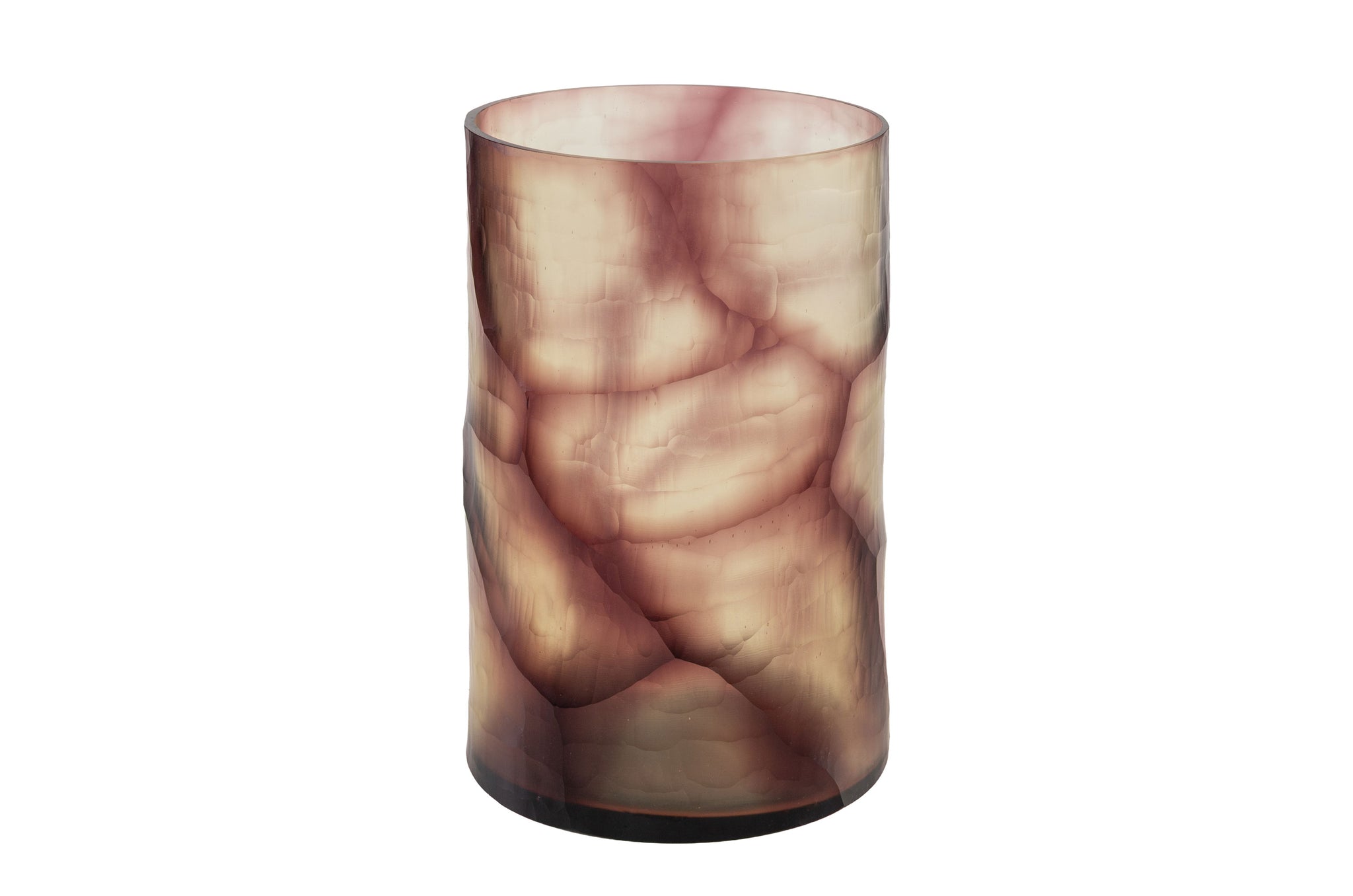 Mondgeblazen cilindervaas van paars en transparant glas met warme ambernuances en handgemaakte textuur.