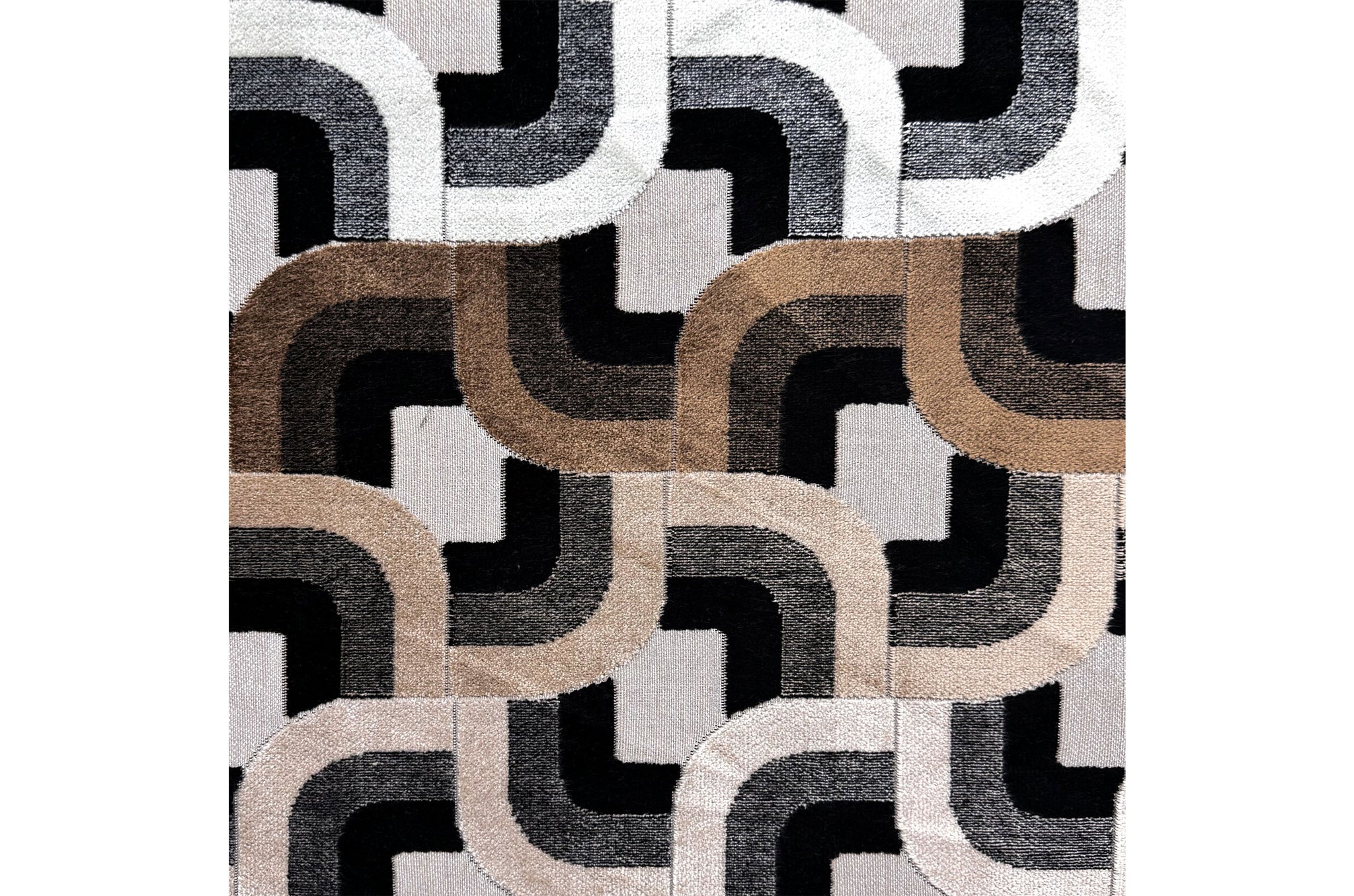 Detail van Poef Madison met geometrische bekleding en swivel base